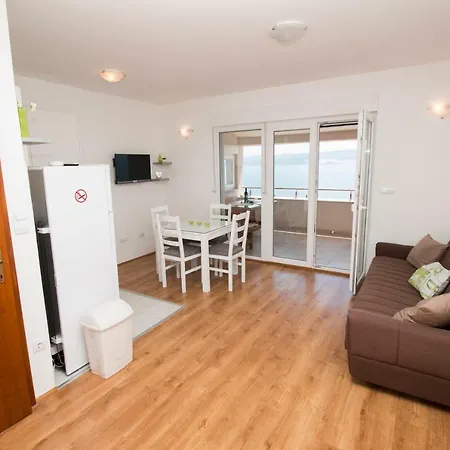 Liber Apartment *